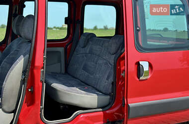 Минивэн Renault Kangoo 2003 в 