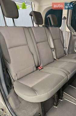 Минивэн Renault Kangoo 2016 в 