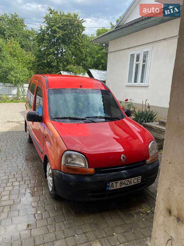Минивэн Renault Kangoo 2000 в Рожнове