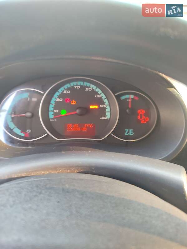 Вантажопасажирський фургон Renault Kangoo 2012 в Гадячі