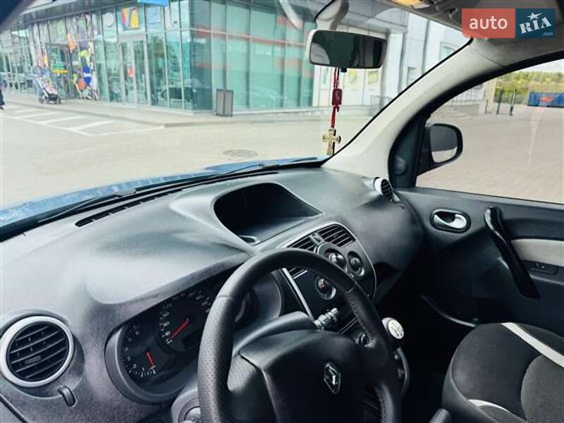 Минивэн Renault Kangoo 2013 в Киеве