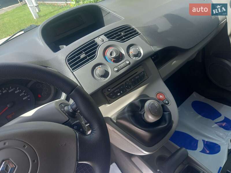 Минивэн Renault Kangoo 2010 в Звенигородке
