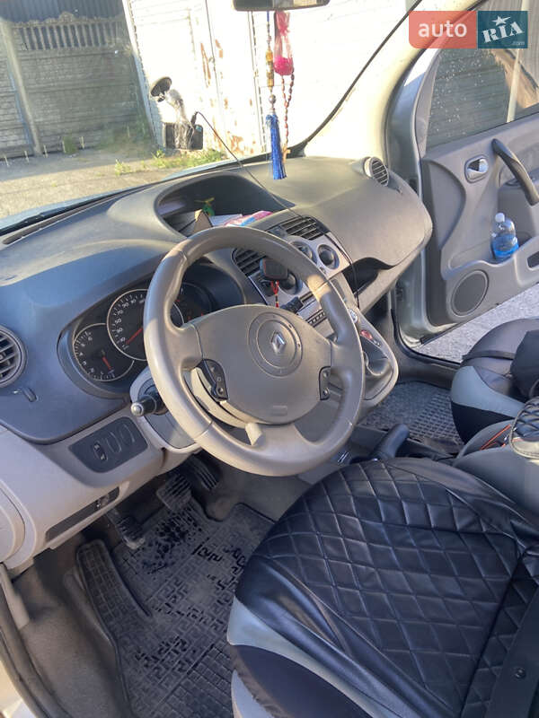Минивэн Renault Kangoo 2008 в Коломые
