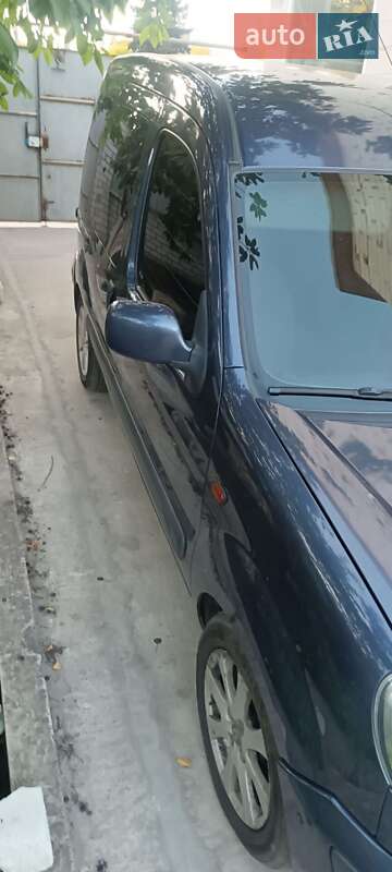 Минивэн Renault Kangoo 2004 в Славянске