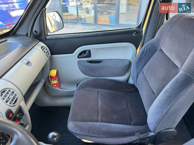Минивэн Renault Kangoo 2006 в Калуше