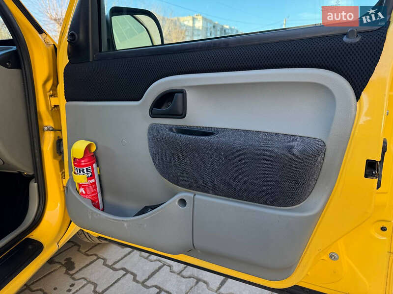 Минивэн Renault Kangoo 2006 в Калуше