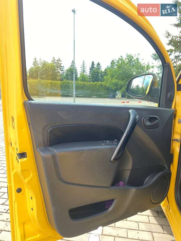 Вантажний фургон Renault Kangoo 2016 в Луцьку