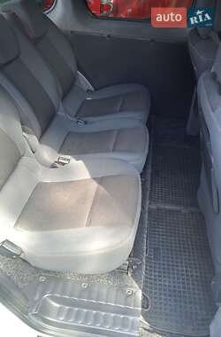 Минивэн Renault Kangoo 2012 в 