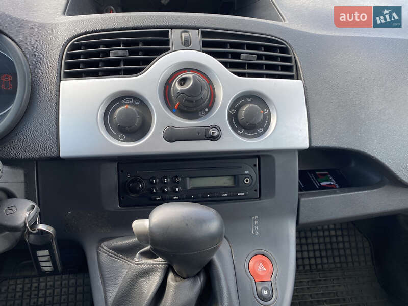 Грузовой фургон Renault Kangoo 2012 в Львове