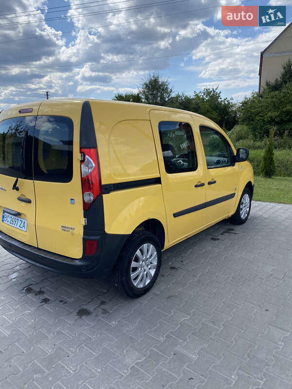 Грузовой фургон Renault Kangoo 2012 в Львове