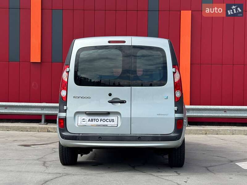 Грузовой фургон Renault Kangoo 2012 в Киеве
