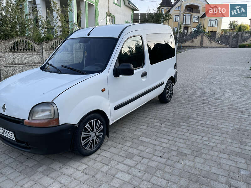 Минивэн Renault Kangoo 2000 в Кицмани