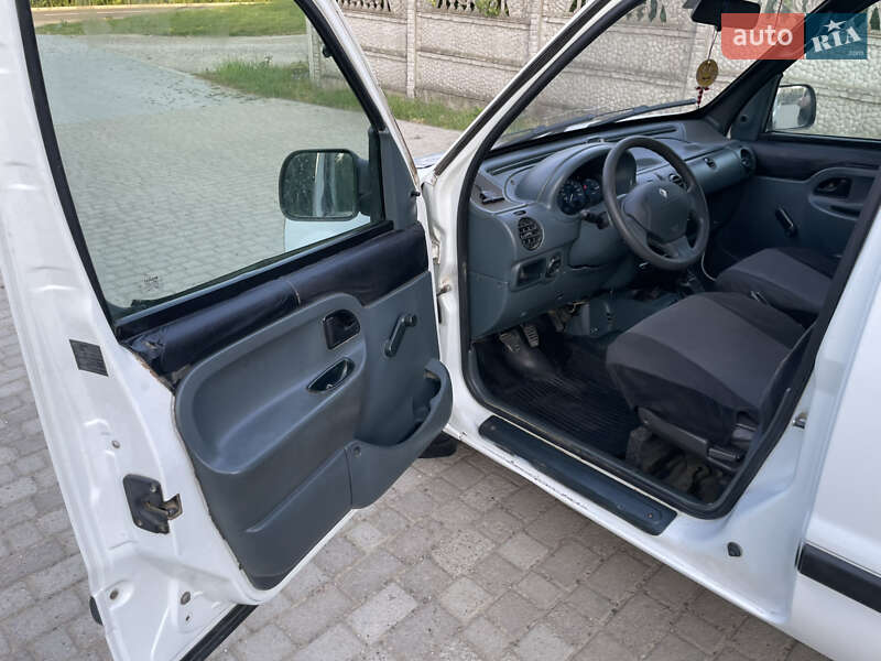 Минивэн Renault Kangoo 2000 в Кицмани