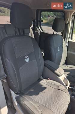 Минивэн Renault Kangoo 2009 в 