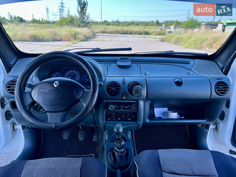Минивэн Renault Kangoo 2000 в Горишних Плавнях