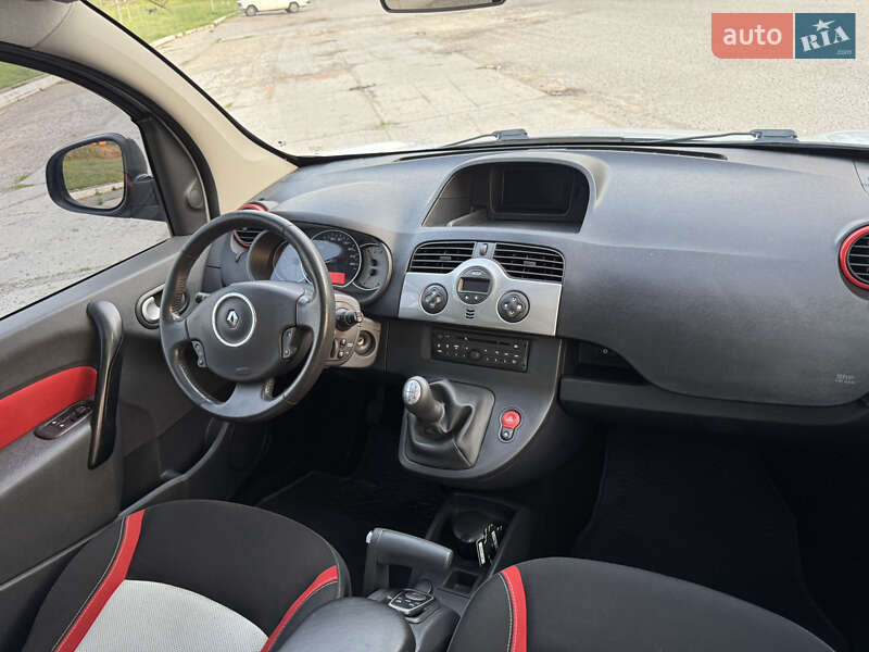 Минивэн Renault Kangoo 2013 в Харькове