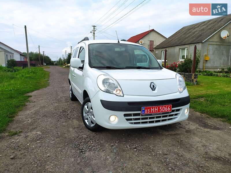 Минивэн Renault Kangoo 2012 в 