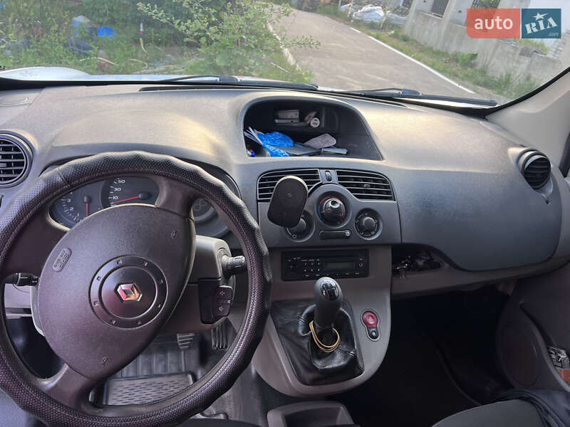 Грузовой фургон Renault Kangoo 2010 в Ужгороде