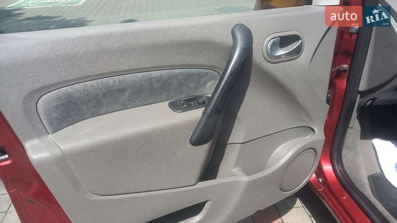 Минивэн Renault Kangoo 2009 в Луцке