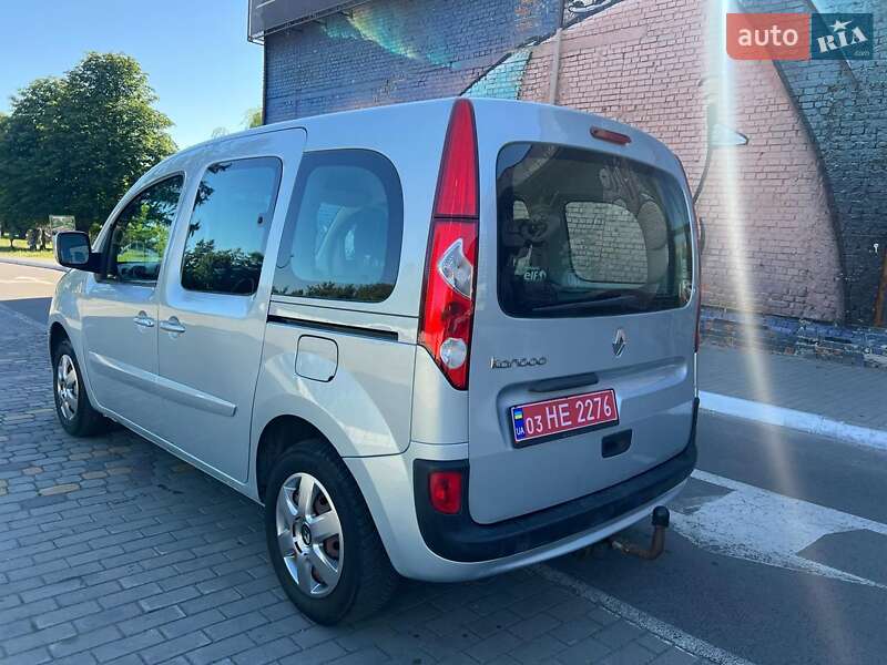 Минивэн Renault Kangoo 2011 в Луцке