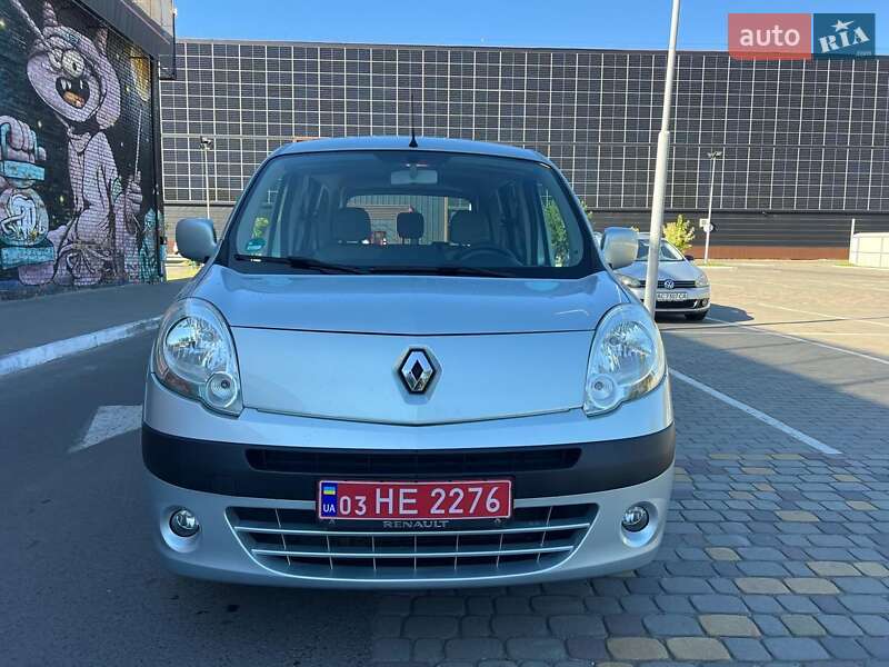 Минивэн Renault Kangoo 2011 в Луцке