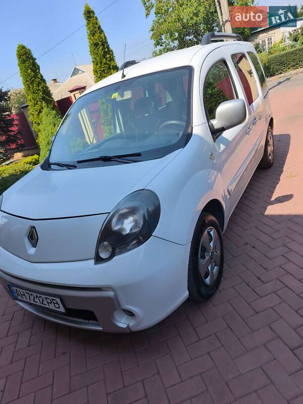 Минивэн Renault Kangoo 2012 в Краматорске