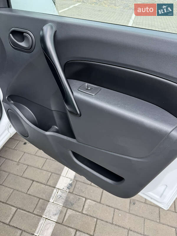 Грузовой фургон Renault Kangoo 2019 в Луцке