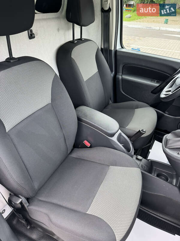 Грузовой фургон Renault Kangoo 2019 в Луцке
