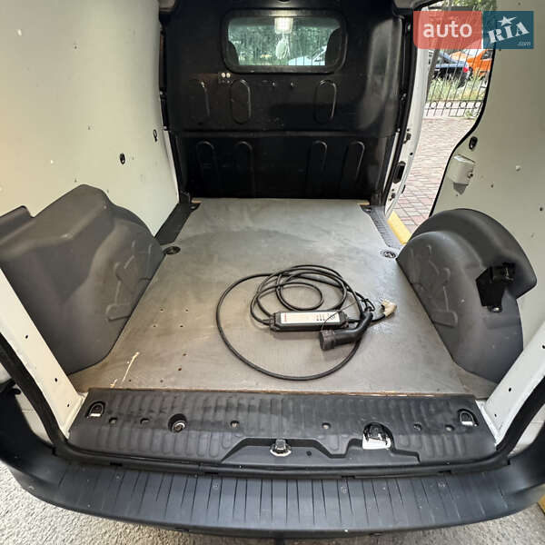 Грузовой фургон Renault Kangoo 2015 в Одессе