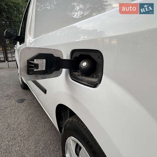 Грузовой фургон Renault Kangoo 2015 в Одессе