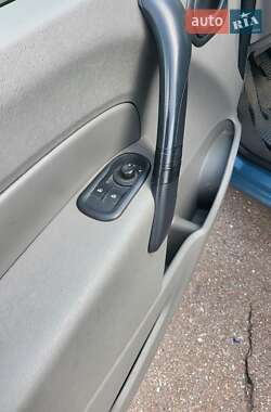 Минивэн Renault Kangoo 2010 в 
