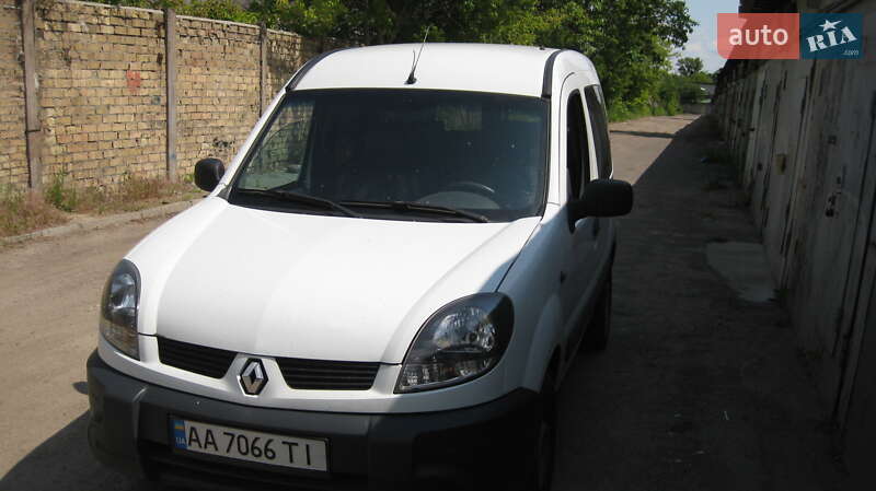 Минивэн Renault Kangoo 2005 в 