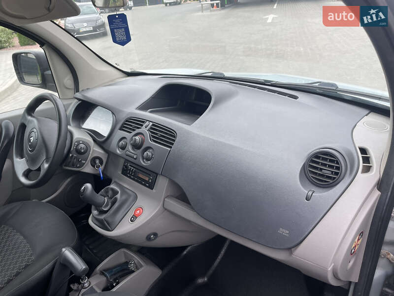Минивэн Renault Kangoo 2010 в Луцке