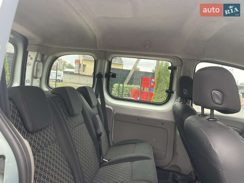 Минивэн Renault Kangoo 2010 в Луцке