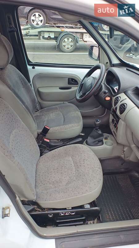 Мінівен Renault Kangoo 2005 в Києві фото 3 Мінівен Renault Kangoo 2005 в Києві