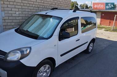 Минивэн Renault Kangoo 2015 в 