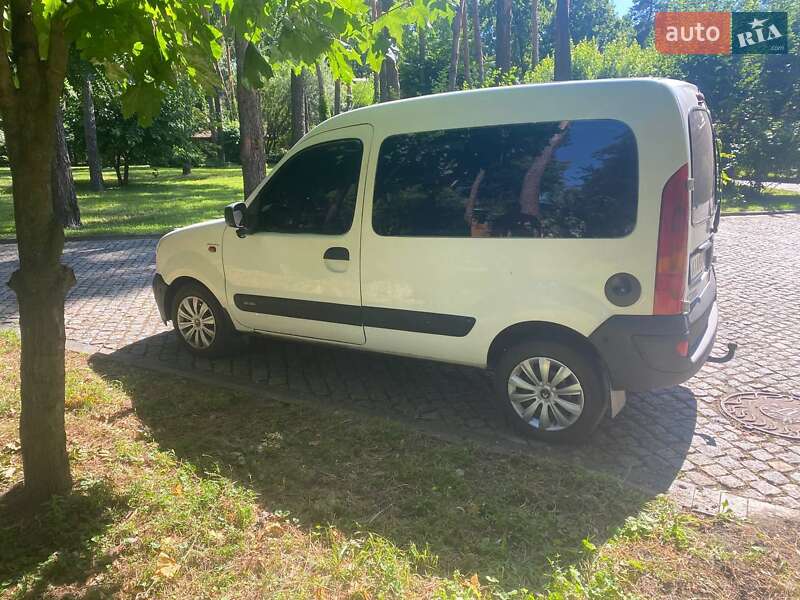 Минивэн Renault Kangoo 2004 в Киеве