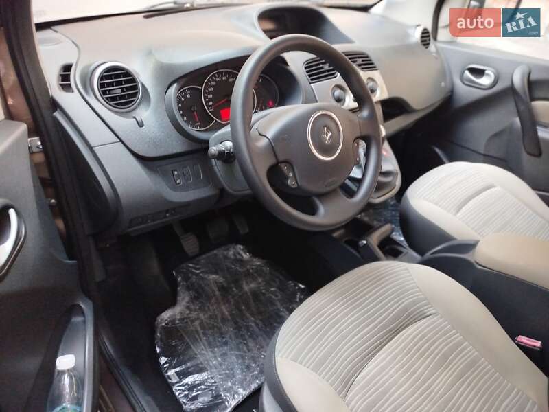 Минивэн Renault Kangoo 2011 в Ровно