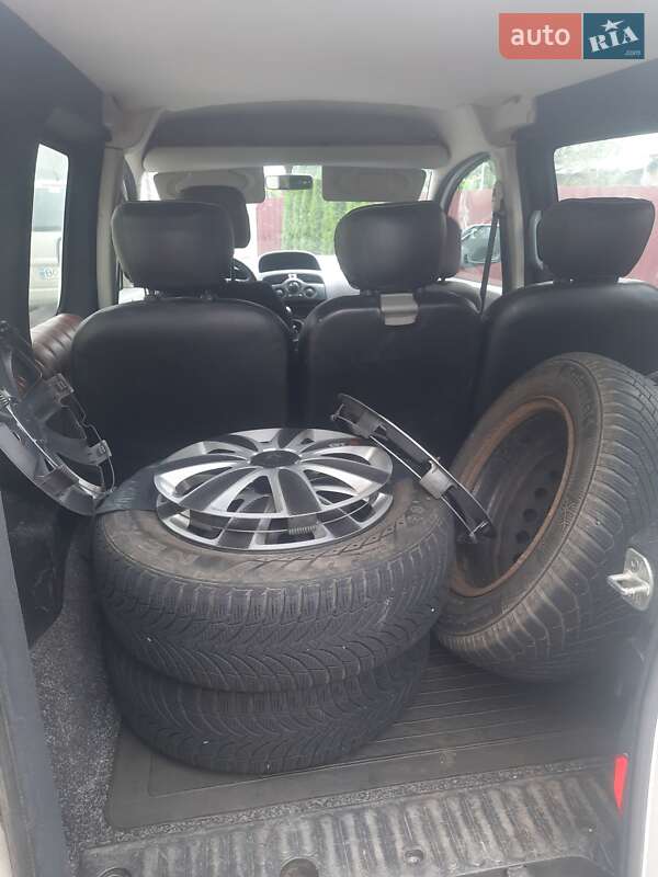 Минивэн Renault Kangoo 2008 в Толстом фото 9 Минивэн Renault Kangoo 2008 в Толстом