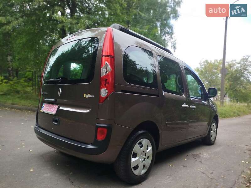 Минивэн Renault Kangoo 2011 в Ровно
