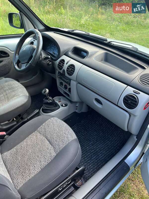 Минивэн Renault Kangoo 2004 в Судовой Вишне