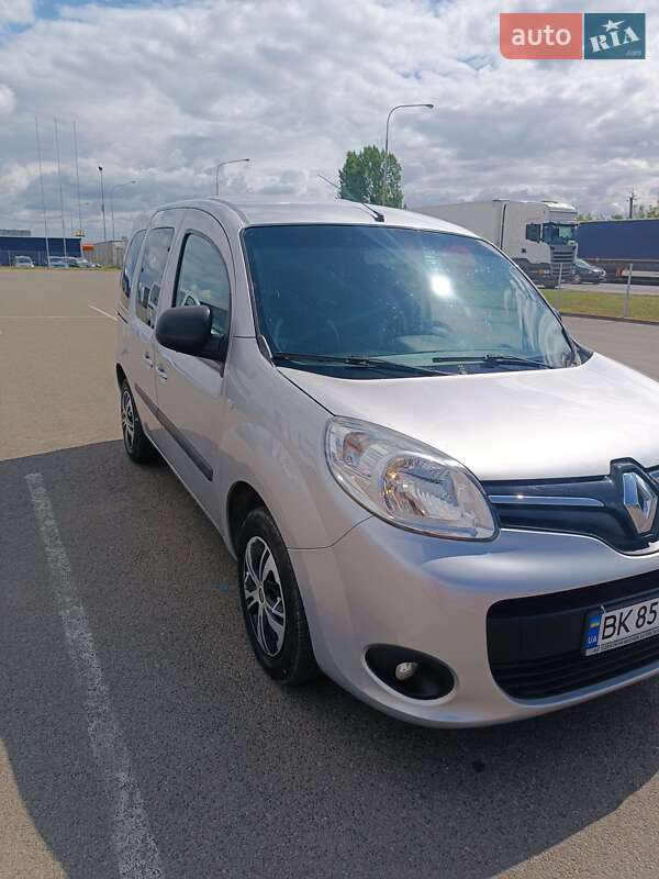 Минивэн Renault Kangoo 2013 в Ковеле