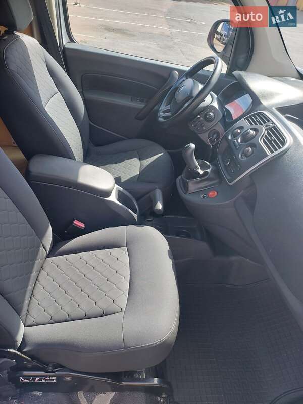 Грузовой фургон Renault Kangoo 2013 в Житомире фото 12 Грузовой фургон Renault Kangoo 2013 в Житомире