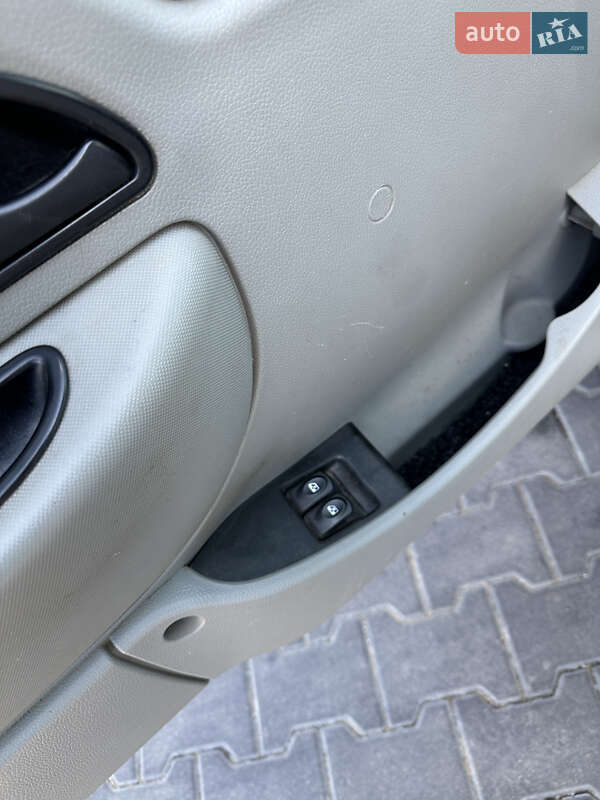 Минивэн Renault Kangoo 2007 в Голованевске