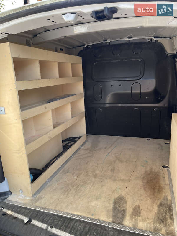 Грузовой фургон Renault Kangoo 2019 в Луцке