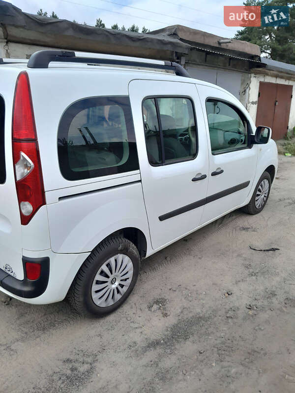 Минивэн Renault Kangoo 2009 в Славуте