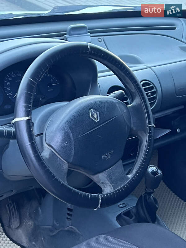 Грузовой фургон Renault Kangoo 2000 в Нововолынске