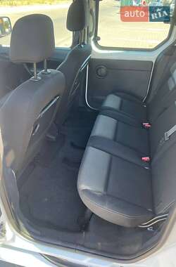 Минивэн Renault Kangoo 2011 в 