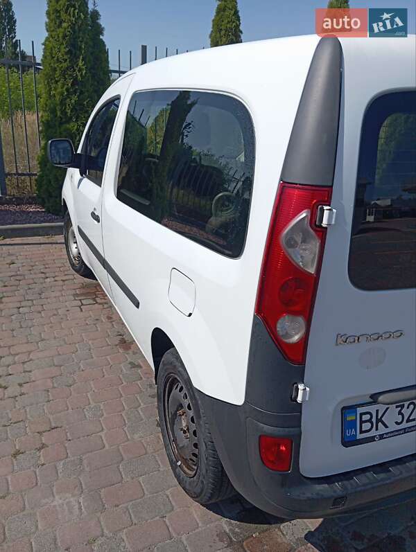 Минивэн Renault Kangoo 2008 в Сарнах