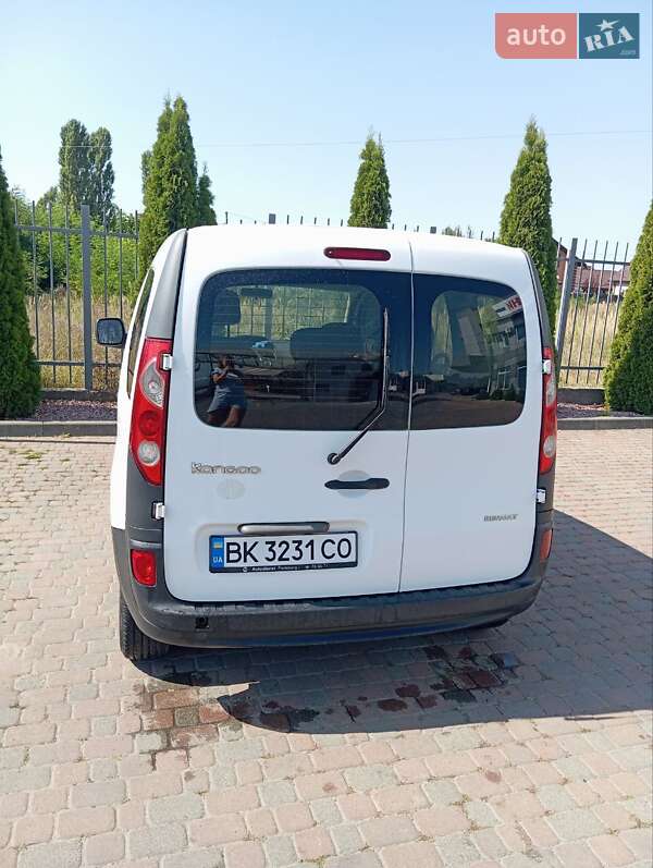 Минивэн Renault Kangoo 2008 в Сарнах